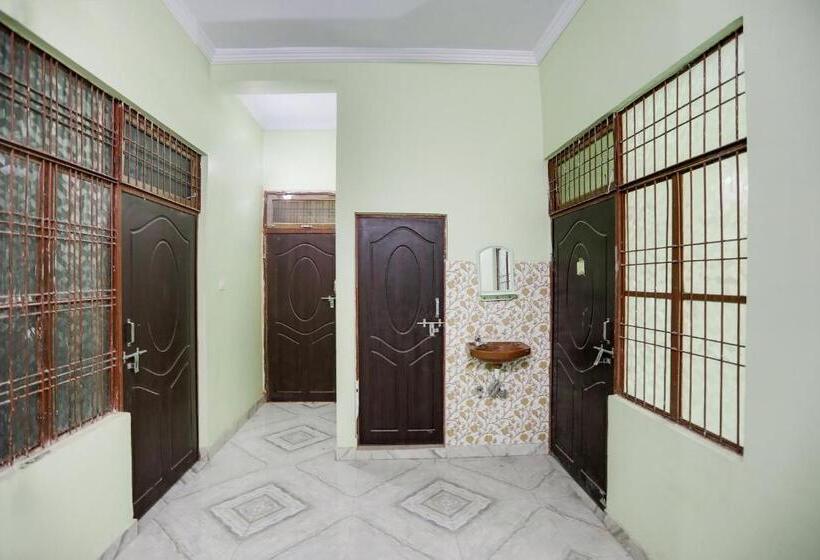 Hotel Oyo Flagship 81292 Love To Serve Oyo