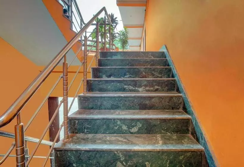 Hotelli Oyo Flagship 81389  Siddhi Vinayak