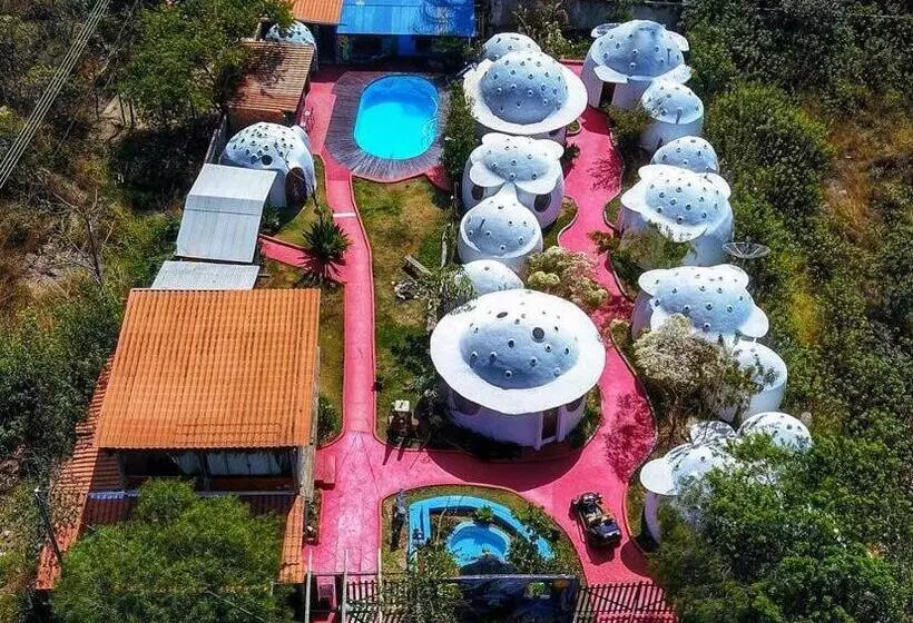 Hotelli Espaço Naves Lunazen