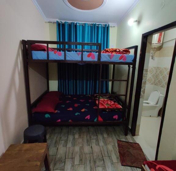 Szálloda Satopanth Inn