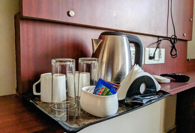 Hotel The Aster Enclave