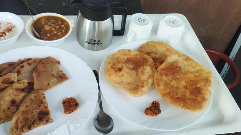 Hotel The Aster Enclave