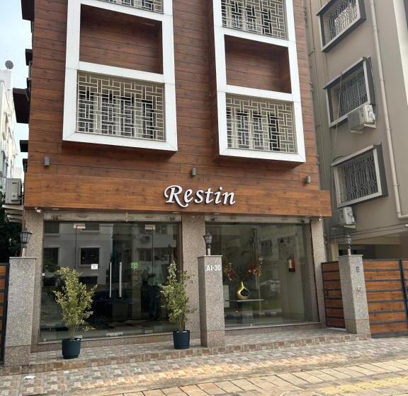 Hotel The Aster Enclave