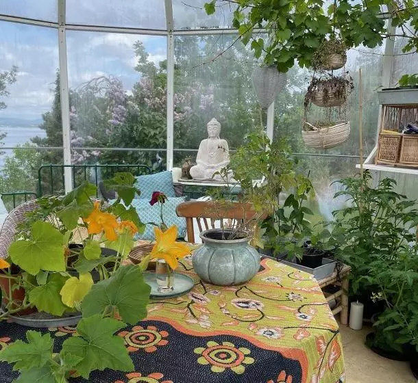 Majatalo Oslofjord Idyll, Close To Oslo City Centre