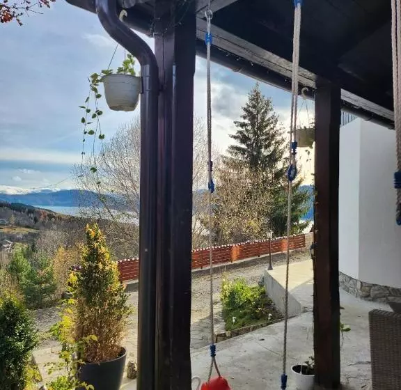 Pensiunea Sara Pe Deal