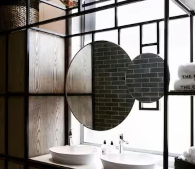 The Capital On Park Apart