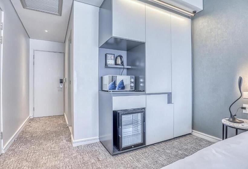 The Capital On Park Apart