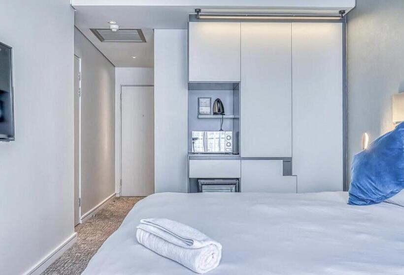 The Capital On Park Apart