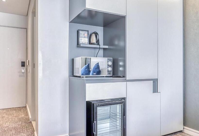 The Capital On Park Apart