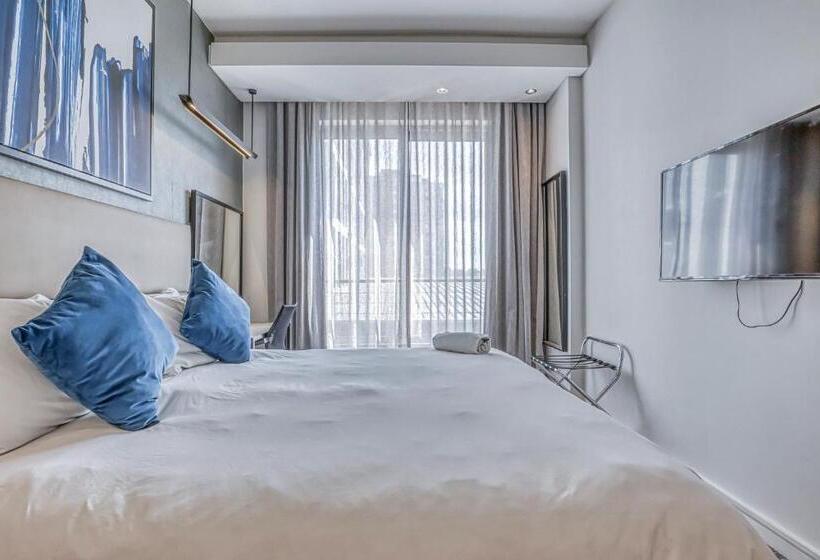 The Capital On Park Apart