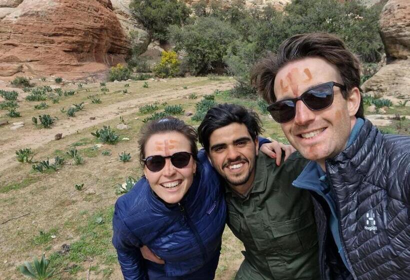 هاستل Dana Historic Village