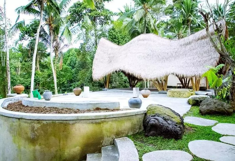 ベッドアンドブレックファースト Mahottama Wellness And Retreat