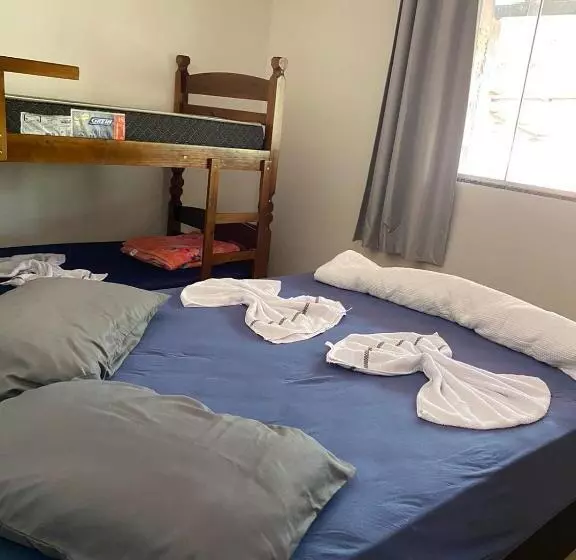Em Busca Hostel