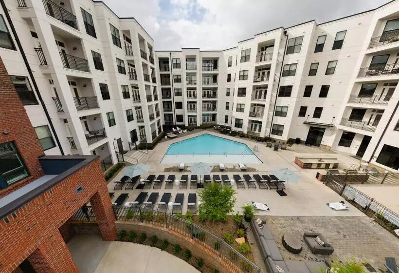 Mint House Greenville   West End