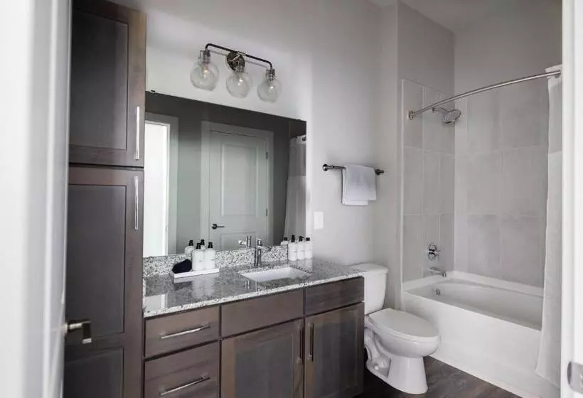 Mint House Greenville   West End