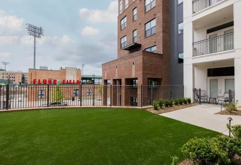 Mint House Greenville   West End