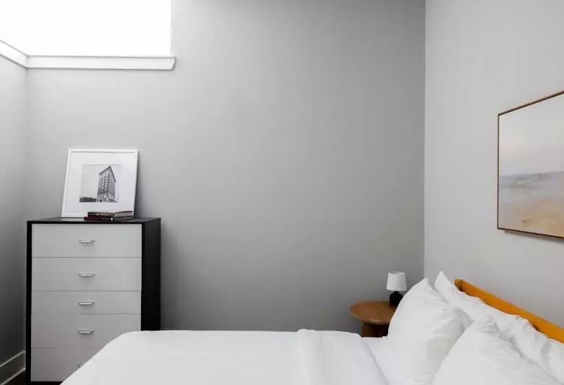 Mint House Greenville   West End