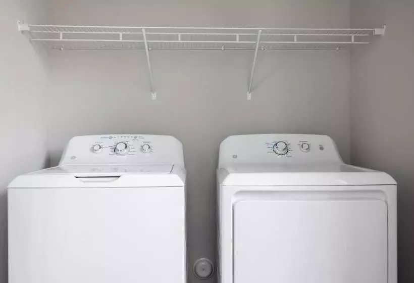 Mint House Greenville   West End