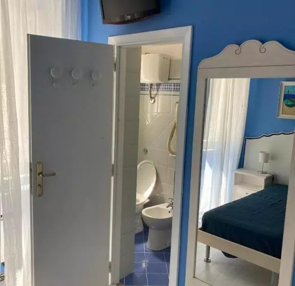 ペンション Al Mari Suites