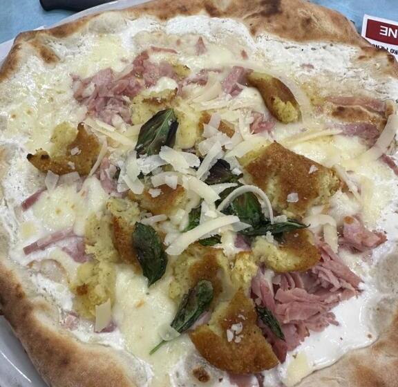 تختخواب و صبحانه Imperium Allestimenti