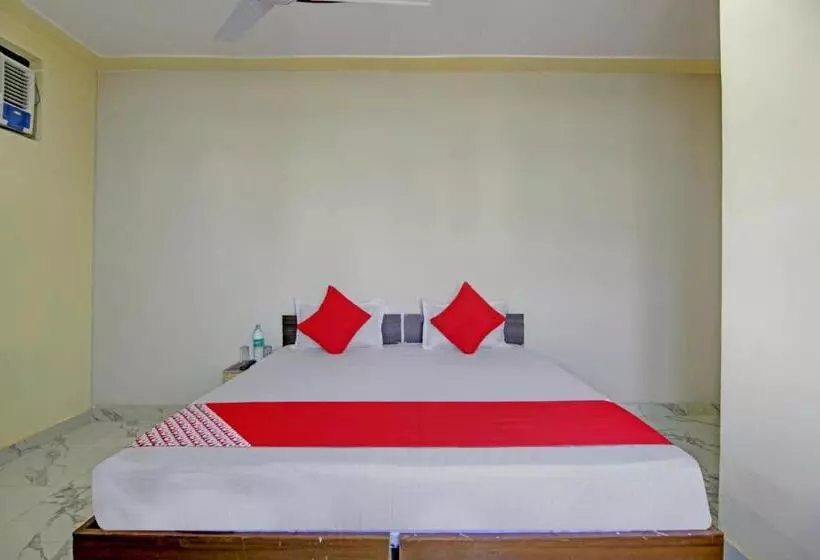 Hotelli Oyo Flagship 81378 Dadri Stays