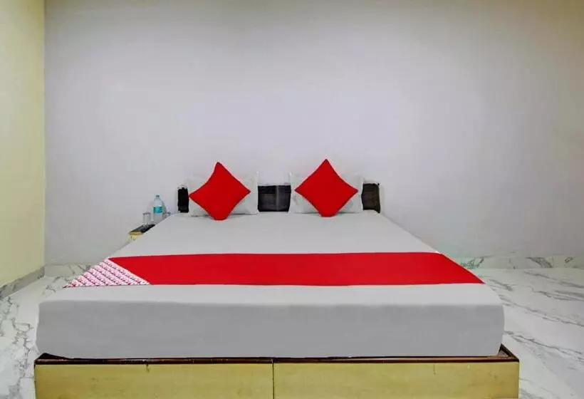 Hotelli Oyo Flagship 81378 Dadri Stays