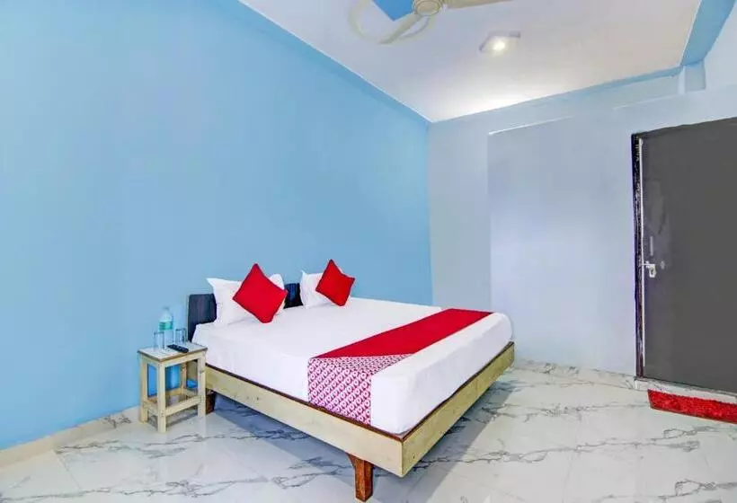 Hotelli Oyo Flagship 81378 Dadri Stays
