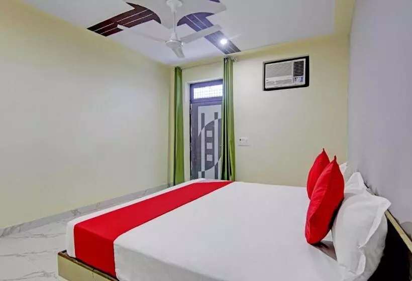 Hotelli Oyo Flagship 81378 Dadri Stays