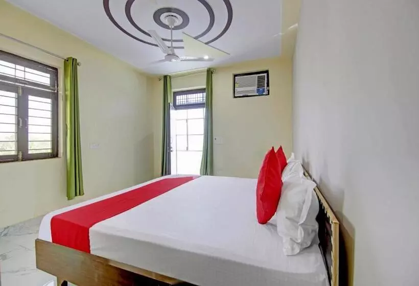 Hotelli Oyo Flagship 81378 Dadri Stays