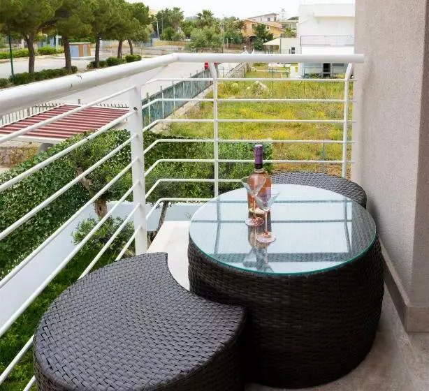 پانسیون Rosina Apartment Surfing Bed&vacation