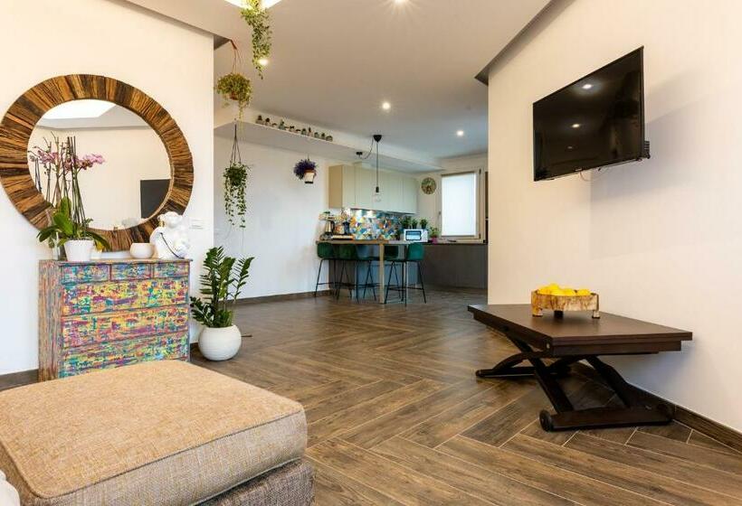 پانسیون Rosina Apartment Surfing Bed&vacation