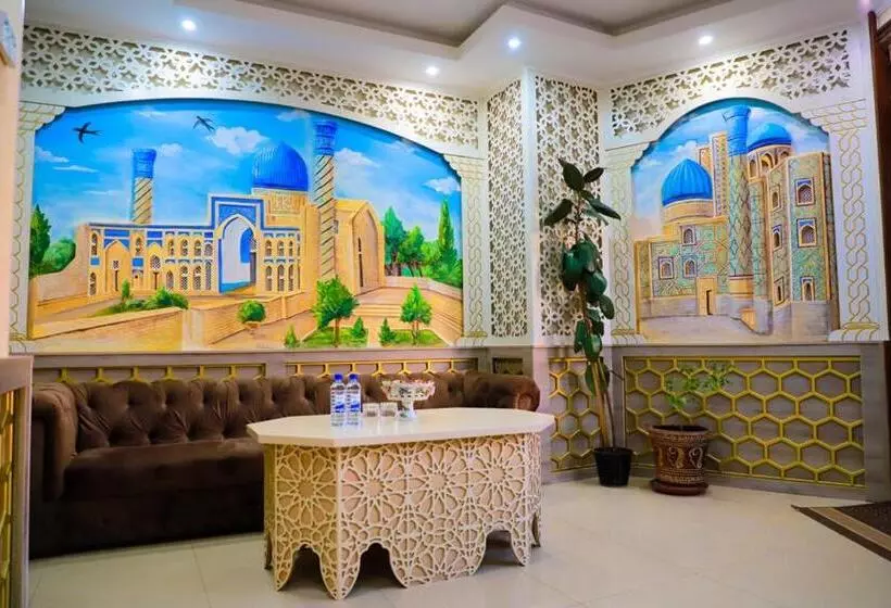 Hotel The Royal