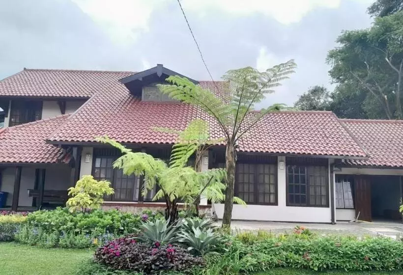 In Villa Garden Resort
