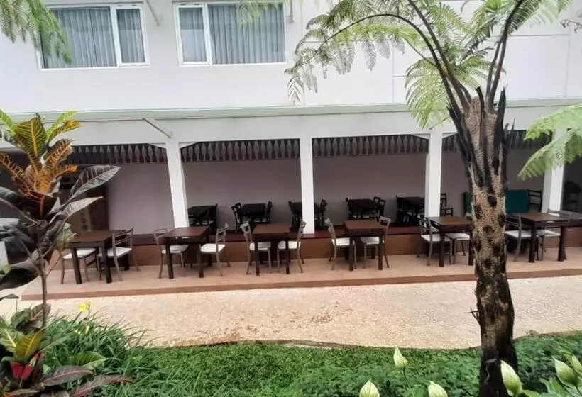 In Villa Garden Resort