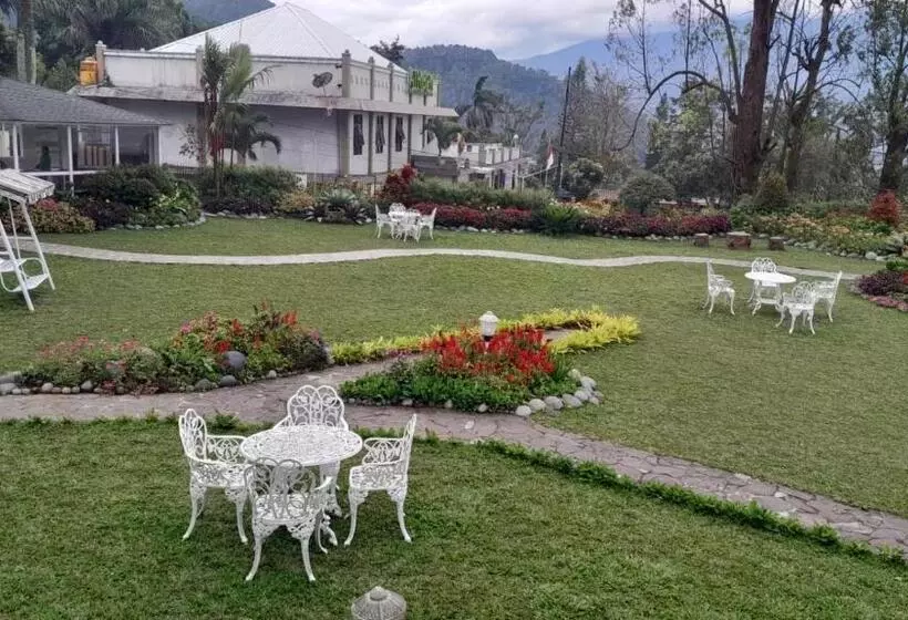In Villa Garden Resort