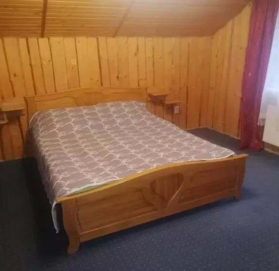 Majatalo садиба криниченька