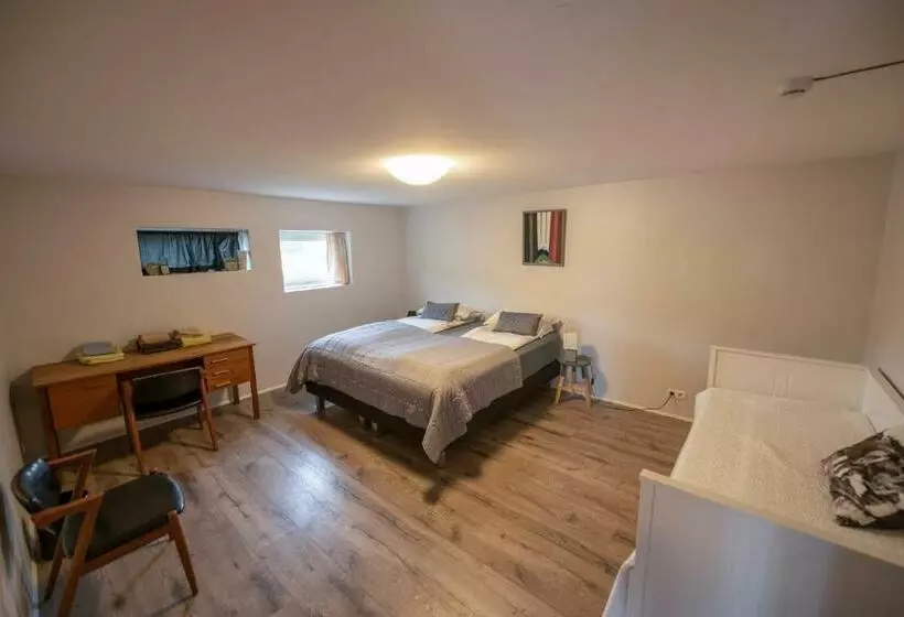 پانسیون Húnaver Guesthouse