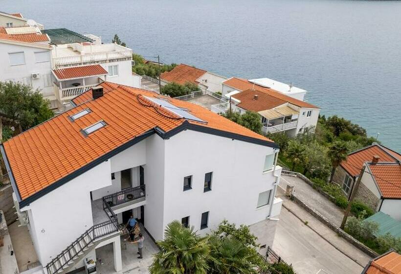 پانسیون Villa Emina Sa Privatnom Plažom I Parkingom