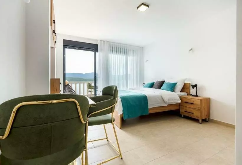 پانسیون Villa Emina Sa Privatnom Plažom I Parkingom