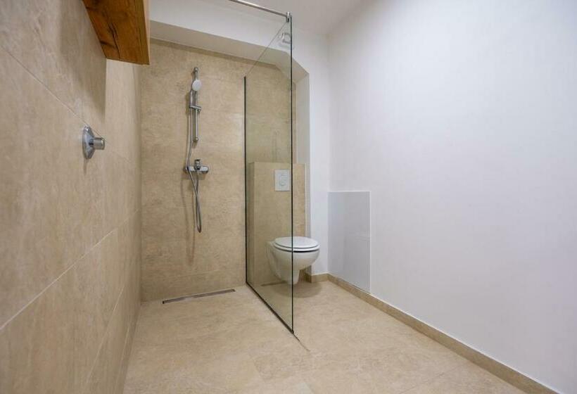 پانسیون Villa Emina Sa Privatnom Plažom I Parkingom