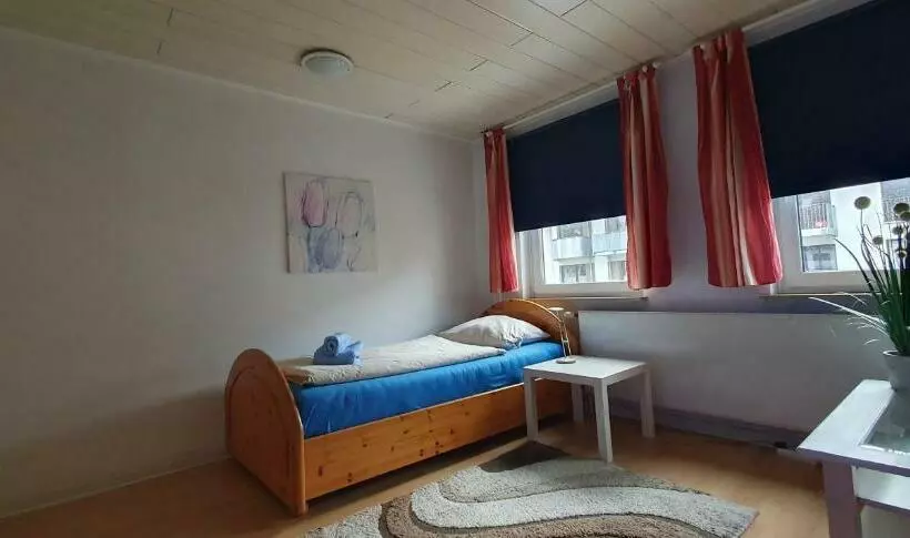 Retkeilymaja Monteurzimmer Rude