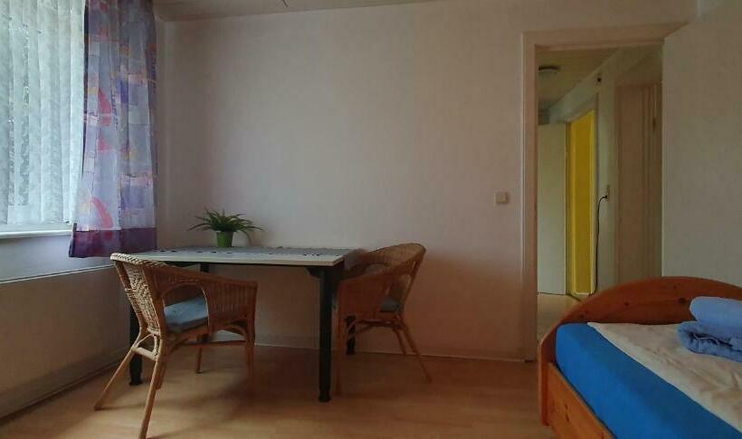 فندق صغير Monteurzimmer Rude