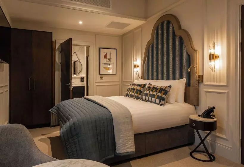 هتل The Ebrington