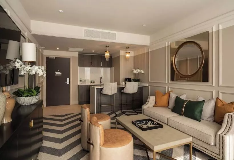 هتل The Ebrington