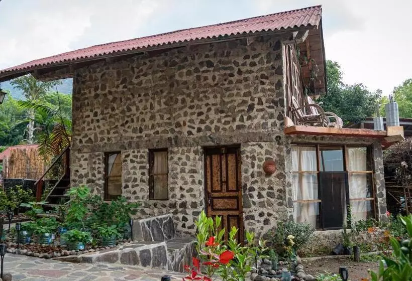 Eden Atitlan