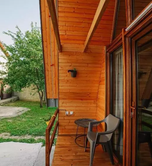 هتل Mtskheta Cabin