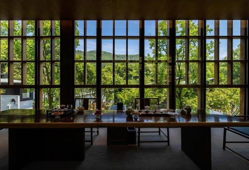 호텔 Wishgarden Resort