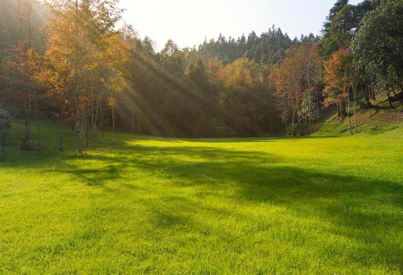 호텔 Wishgarden Resort