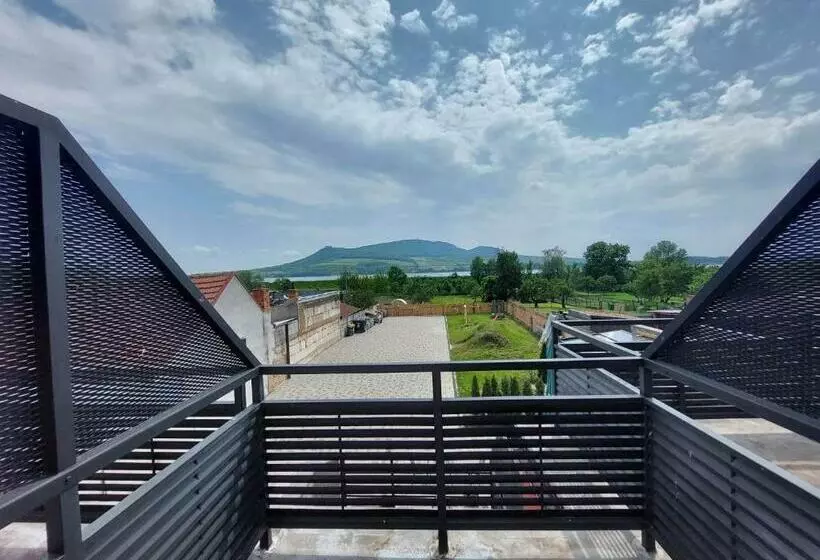 ペンション Penzion Strachotín