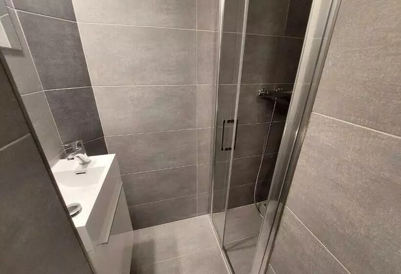 ペンション Penzion Strachotín